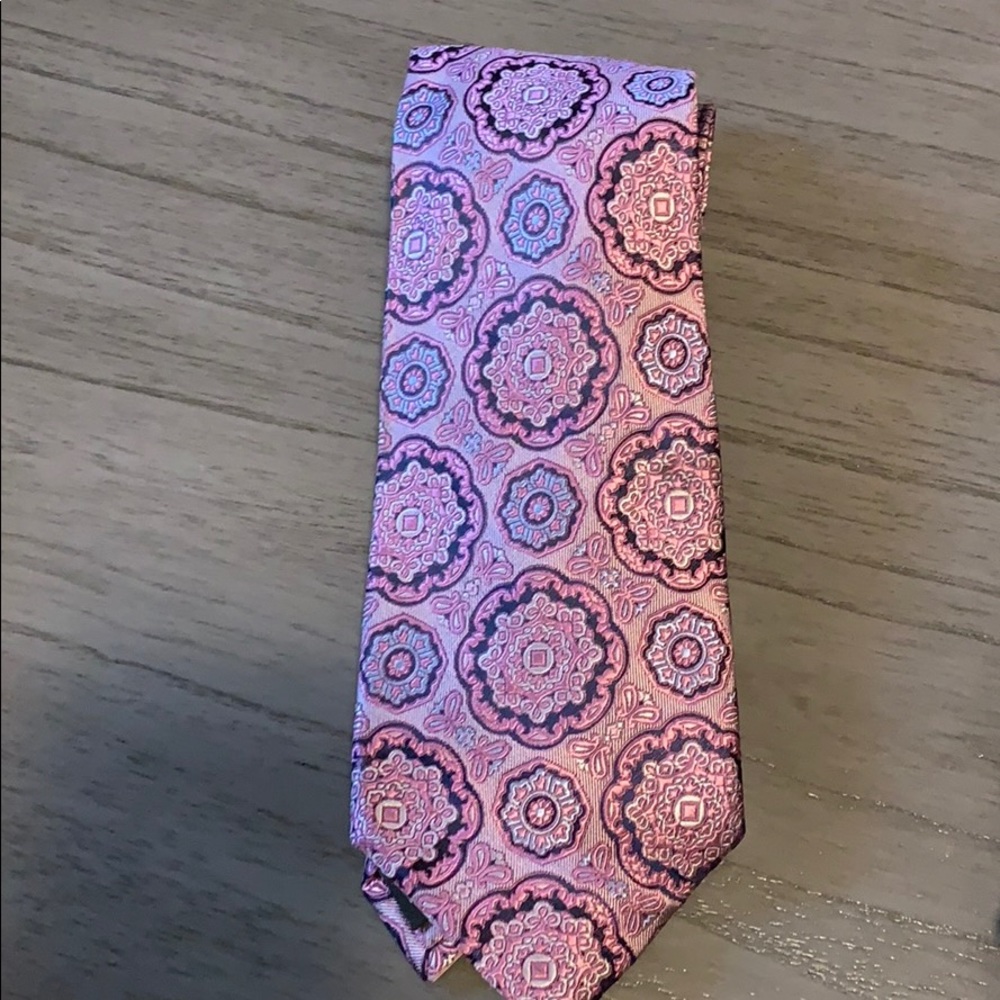 100% silk tie